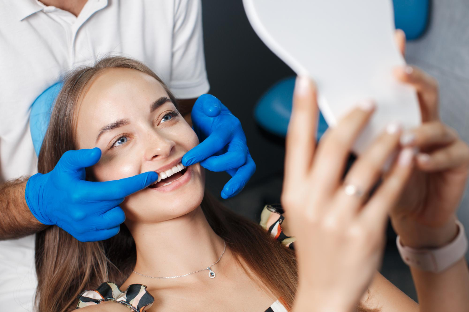cosmetic dentist